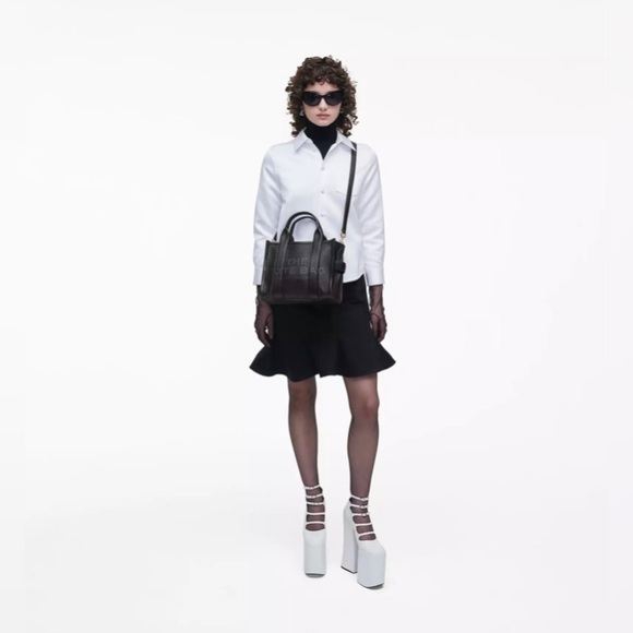 Marc Jacobs Small Black Leather Tote Bag - Picture 12 of 12